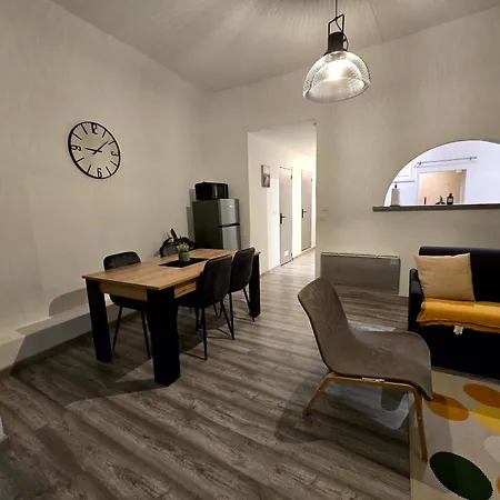 Apartment 2 Chambres, Cuisine Equipee Beaucaire (Gard)